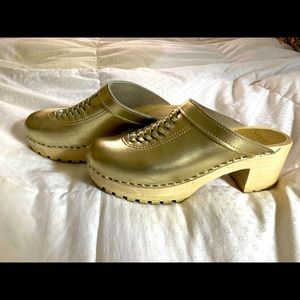 Sven gold leather lug heel clogs